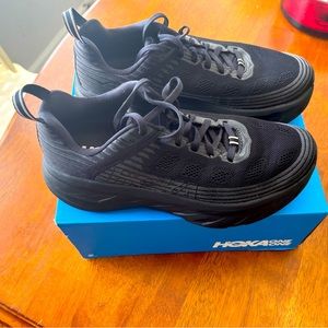 HOKA one one Bondi 6 NWOT